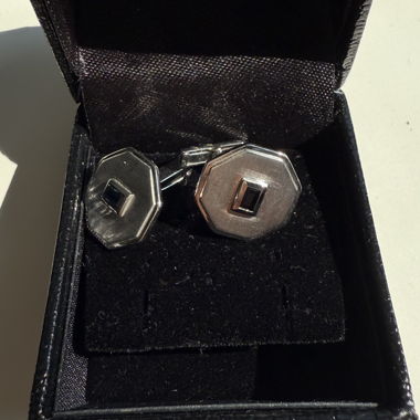 Cufflinks