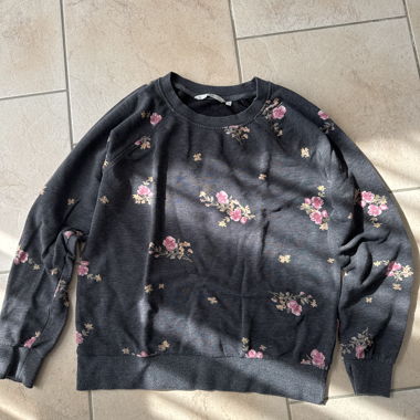 Sweatshirt à fleurs