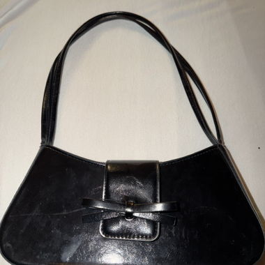 Borsa a mano nera in pelle
