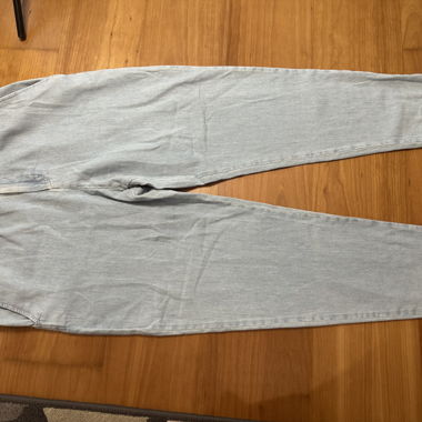 Thin Carrot Cut Jeans