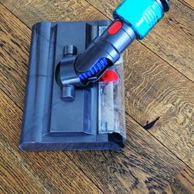 Vacuum floor nozzle