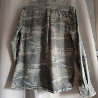 Sur chemise camouflage 
