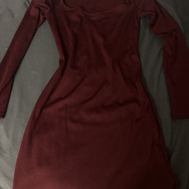 Rotes kleid
