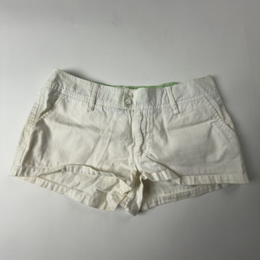 Weisse Sommer-Shorts
