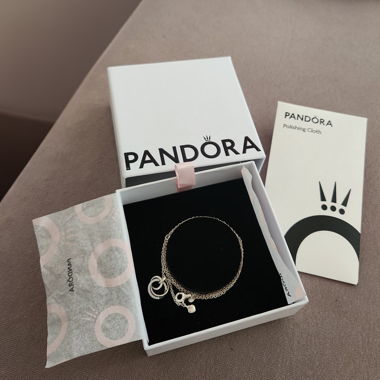 Pandora-Halskette Moments