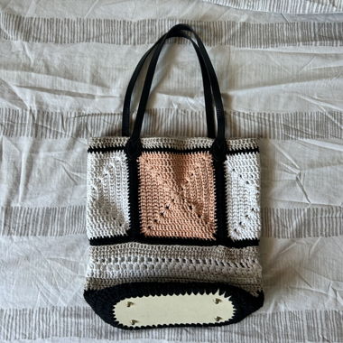 Handgemachte bunte Häkel-Shopper