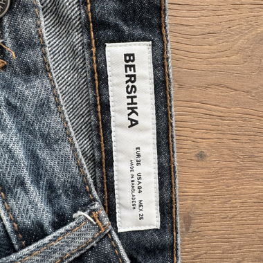 Jeans Bershka à jambe large
