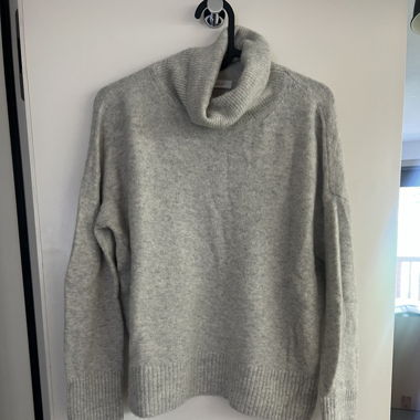 Pull gris 