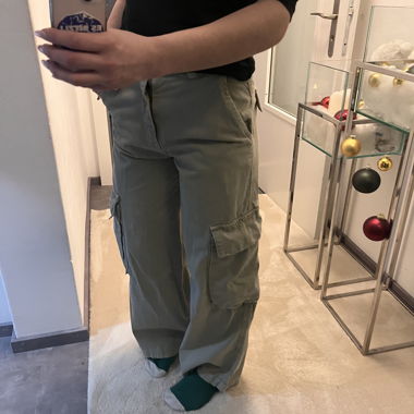 pantaloni cargo
