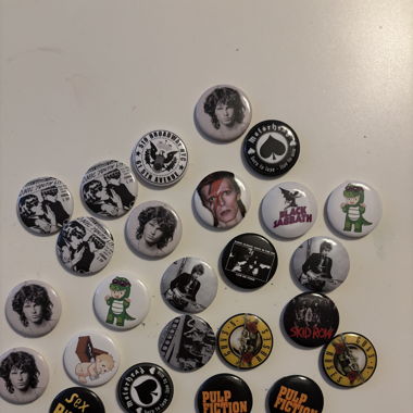 Brandy Melville Pins