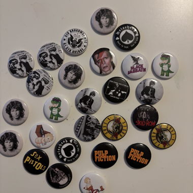 Brandy Melville Pins