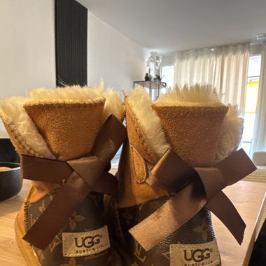 UggxLV