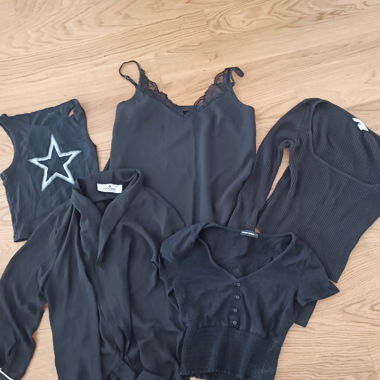Schwarzes Oberteil-Set