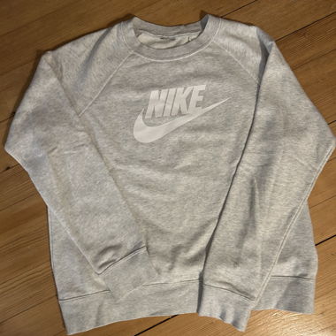 Nike pullover
