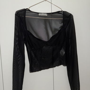 Haut noir transparent