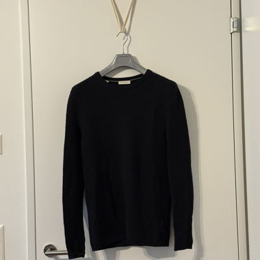 Maglione in maglia nera