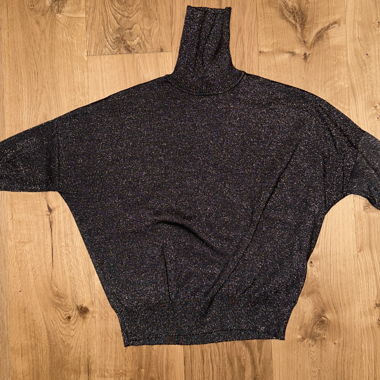 Glitzernder Rollkragenpullover