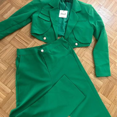 Tailleur L