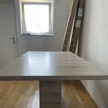 Esstisch
