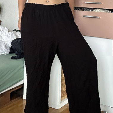 Weite Stoffhose