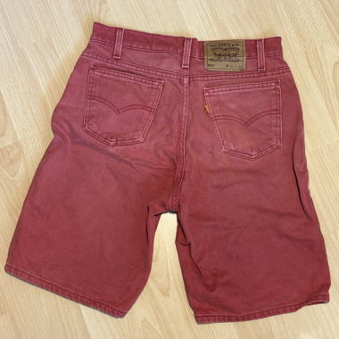 Levi's 550 rote Jeans-Shorts