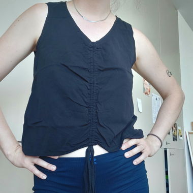 Top schwarz