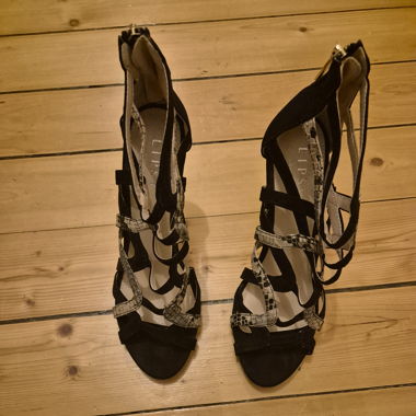 Chaussures à vendre