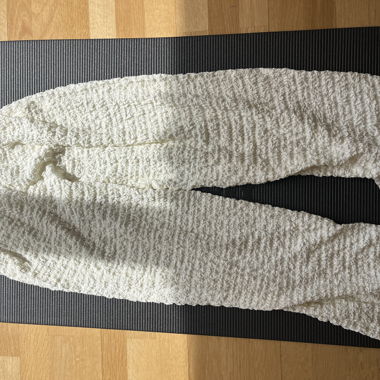 Pantaloni ZARA Crinkle crema