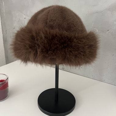Bonnet en fausse fourrure