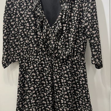 Floral dress with ruffles