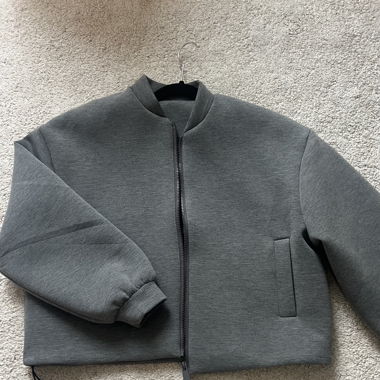  Minimalist Structured Zip-Up Jacket