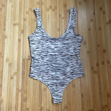 Costume da bagno BERSHKA con motivo zebra