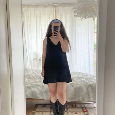 Zara schwarzes Minikleid V-Ausschnitt Gr. M 