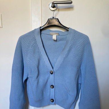 Hellblaue Strickjacke/Cardigan