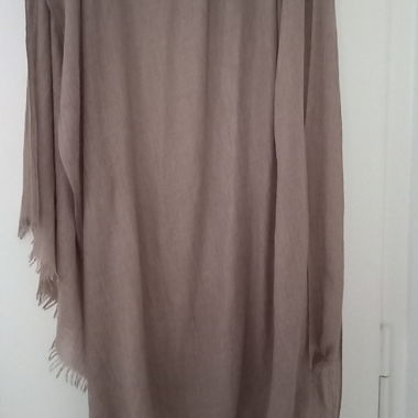 Écharpe beige à franges