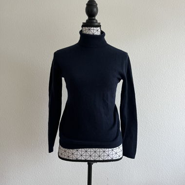 100% cashmere navy turtleneck sweater