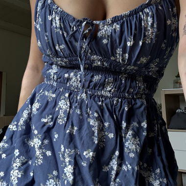 Blauer, kurzer Romper von Hollister