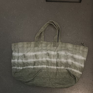 Shopper in Batik Optik 