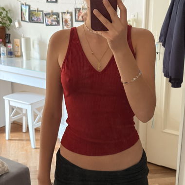 Haut rouge