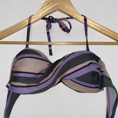 Bikini set with stripes