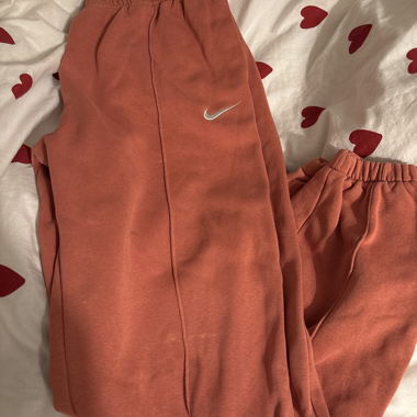 Nike jogging trousers