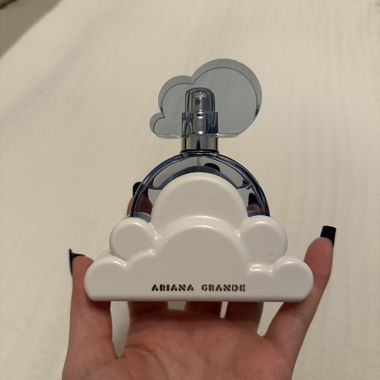 Parfum Ariana Grande Cloud