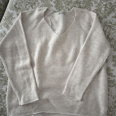 White knit sweater /Stradivarius
