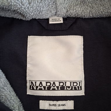 Napapijri-Jacke Grösse 170 / Erwachsenengrösse S