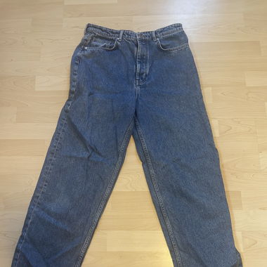 baggy jeans