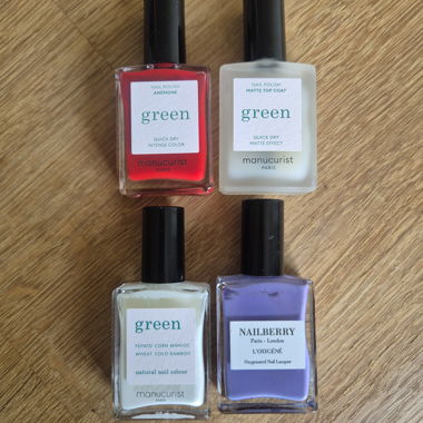 Nail polish set (Manucurist and Nailberry)