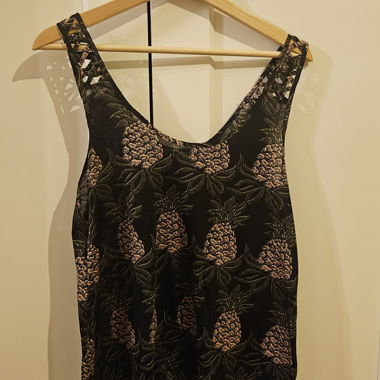 Top con ananas