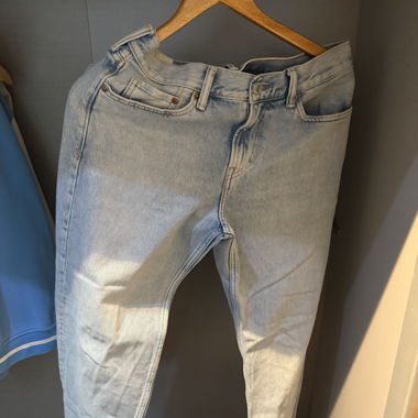 Jeans azzurro chiaro