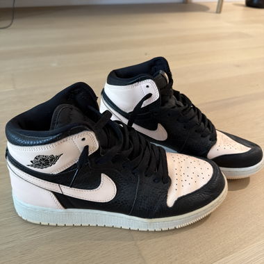 Air Jordan 1 High