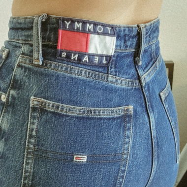 Tommy Jeans - Mom Jeans Ultra High Rise Tapered